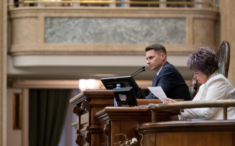 Cum vede Mircea Abrudean ultima moțiune depusă de AUR: „Dezbaterile din Parlament trebuie să fie despre proiecte și rezultate pentru români, nu despre atacuri și spectacol”