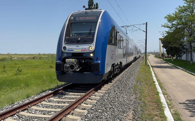 Noile trenuri poloneze care vor face ruta Cluj-Bistrița au intrat în teste