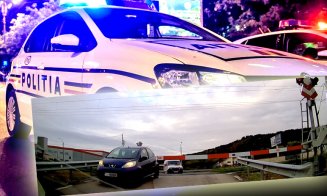 Polițiștii clujeni îl caută pe ”șmecherul” care a făcut slalom printre barierele de cale ferată de la Jucu / Îi anunță și pe alți ”șmecheri” cât e amenda, pe lângă 4 luni fără permis