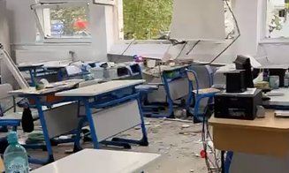 Explozie în Rahova | Sălile de curs, ale școlii de lângă blocul unde a avut loc deflagrația, arată ca după bombardament
