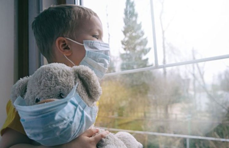 Raportul COVID: Cele mai multe cazuri de boală, înregistrate la copii/ Au mai murit 10 români infectați