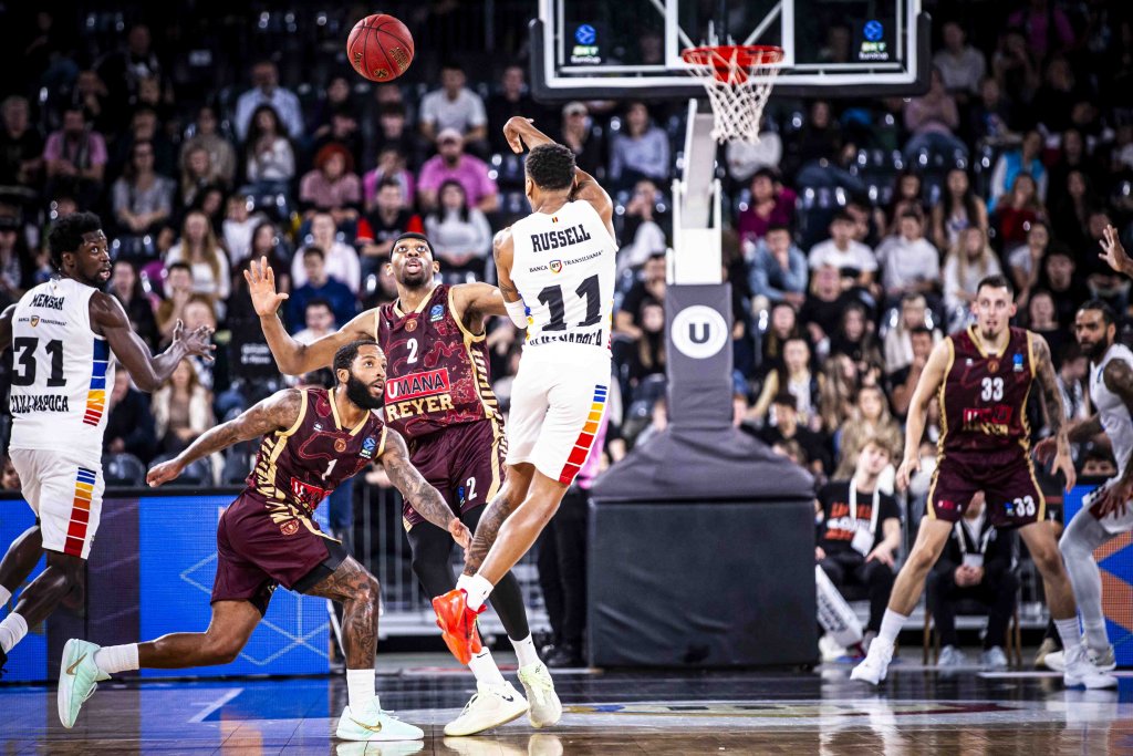 Emoții la cote maxime în Sala Polivalentă. U-BT a câștigat în prelungiri duelul cu Reyer Veneția