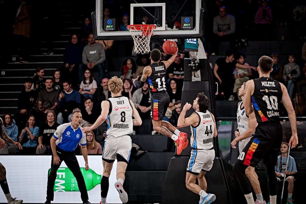 U-BT, demonstrație de forță în Germania. "Studenții" au obținut un succes categorig la Hamburg