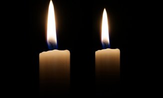 ACCIDENT cumplit cu 2 morți: BMW înfipt în TIR după o depășire pe linia continuă / O fată de 19, care luase ocazia spre casă, va ajunge în sicriu