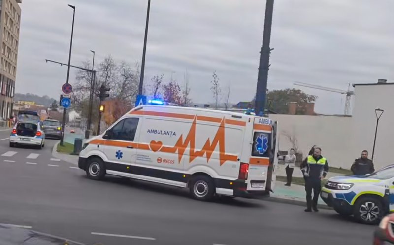 Accident pe Moților. Poliția și echipaje medicale, în zona Platinia