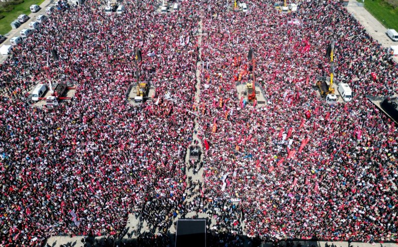 Cum se pavează calea unei dictaturi cu mâna Justiției: Procurorii turci cer o pedeapsă de 2.352 de ani de închisoare pentru opozantul lui Erdogan