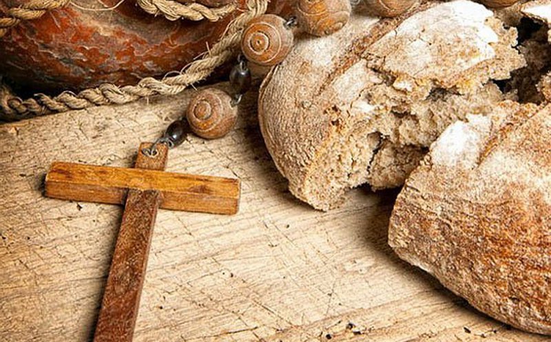 Tradiții și obiceiuri de Lăsata Secului. Ce nu ai voie să faci în ziua care precede Postul Crăciunului