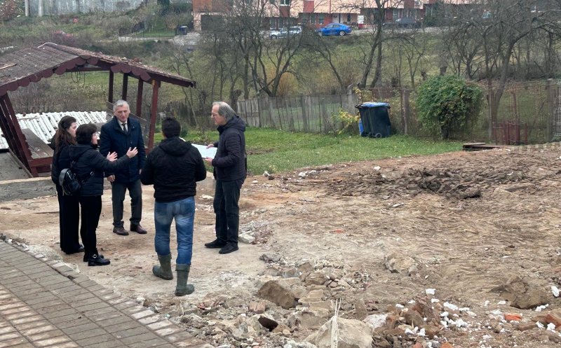 Pași importanți pentru reconstrucția casei din Dej distrusă de explozie