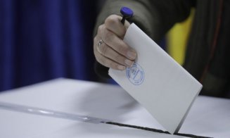 România este tot mai divizată: 70% dintre cetățenii din mediul rural spun că ar vota cu AUR și PSD
