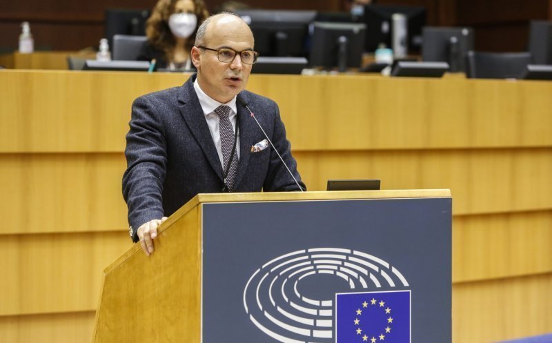 Rareș Bogdan, discurs apăsat în PE: „Comisia Europeană trebuie să coboare din turnul de fildeș și să se apropie de cetățenii Europei”