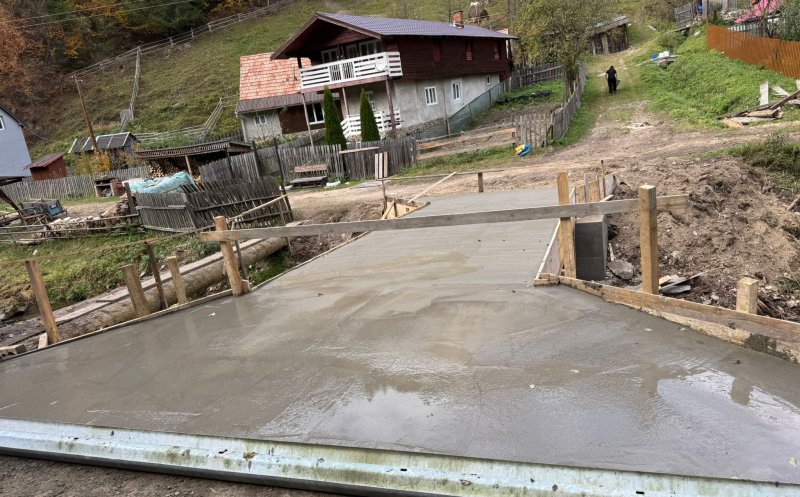 Trei poduri reparate într-o localitate din Cluj. Unul asigură accesul spre o renumită tabără de copii