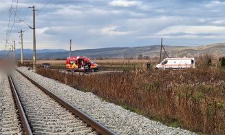 Accident grav de munca în Cluj: doi bărbați răniți în timp ce manipulau o șină de cale ferată