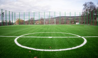 Cât de bine arată noul teren de fotbal din Baciu. Primarul: „Un spațiu modern pe care mulți dintre voi l-ați dorit”