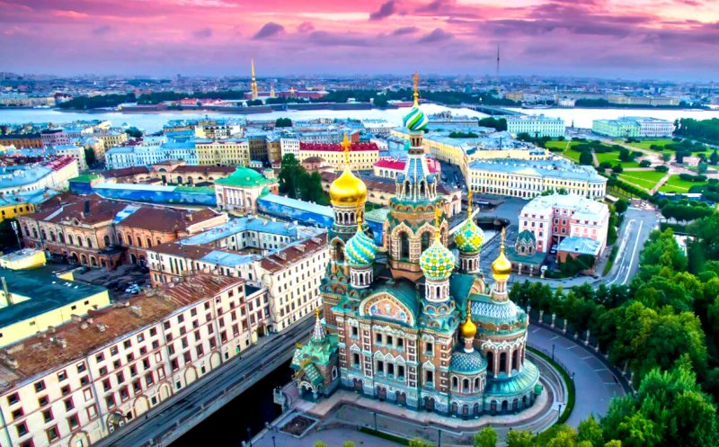 Au fost INTERZISE călătoriile individuale sau de grup, către Rusia / Vecinii bulgari au amenzi de jumătate de milion de euro