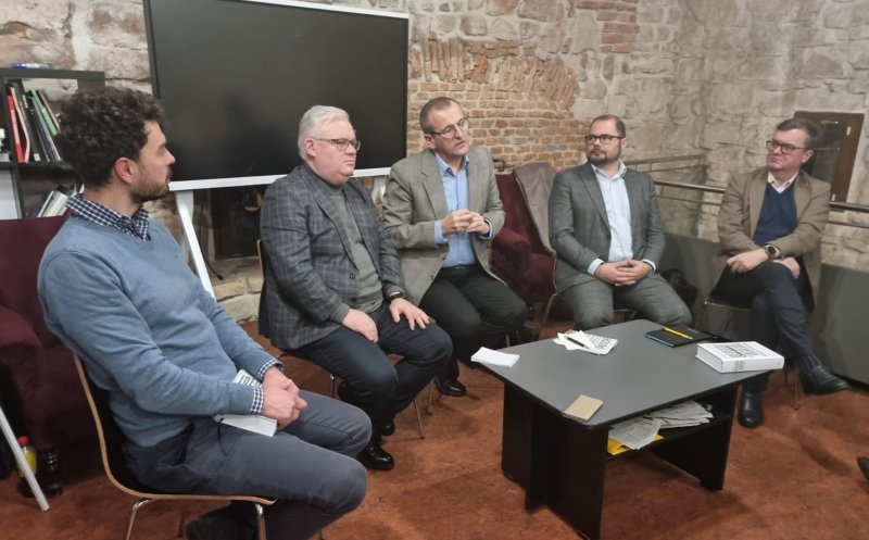 Politologul Cristian Preda și-a lansat noua carte la Cluj: „Cartea lui Iohannis se găsește la 3 lei, iar cele ale lui Funar sau Georgescu la peste 200 de lei”