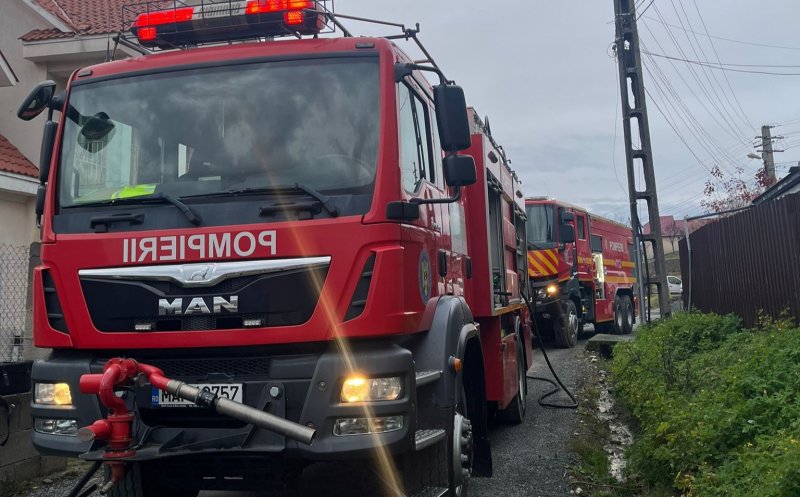 Incendiu în Cluj: bucătărie mistuită de flăcări. Două echipaje de pompieri au intervenit