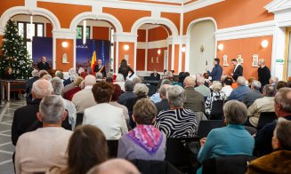 Peste 80 de cupluri premiate pentru 50 de ani de căsătorie. Primarul Emil Boc: „Arătăm aprecierea pentru cei care ne-au crescut și susținut”