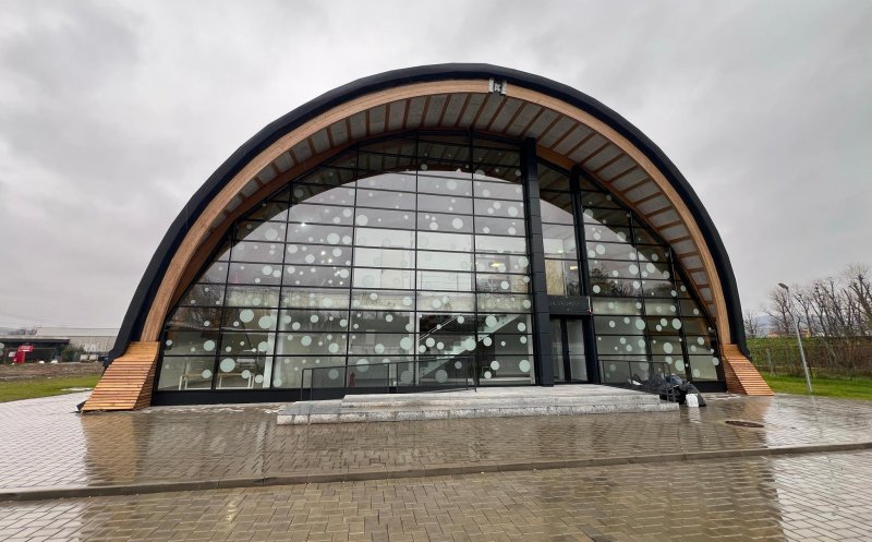 Cum arată noul bazin de înot public din Gherla. Imagini din interior