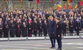 Parada militară de Ziua Naţională a României de la Arcul de Triumf. Lângă cine a stat președintele Nicușor Dan