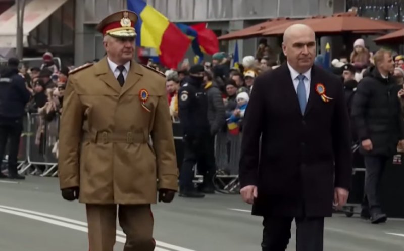 Suveraniștii, huiduieli în timpul intonării imnului la parada de la Alba Iulia. Vizat, premierul Ilie Bolojan