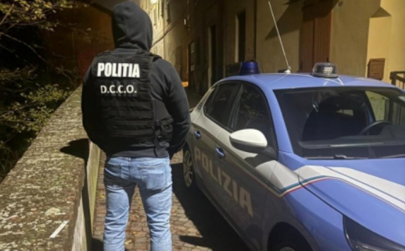 Droguri, bani și arme descoperite la Cluj: 9 persoane reținute într-o rețea complexă, printre care și un avocat