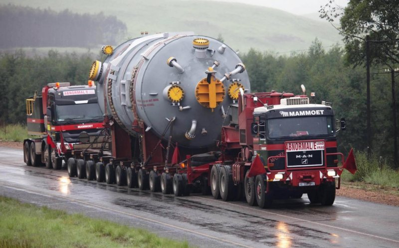 Atenție, șoferi! Transport agabaritic de 114 tone, în drum spre Cluj. Vezi ruta