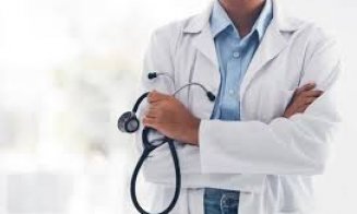 Experți: Vaccinurile anti-COVID cu ARN mesager nu au cauzat nicio creștere a mortalității