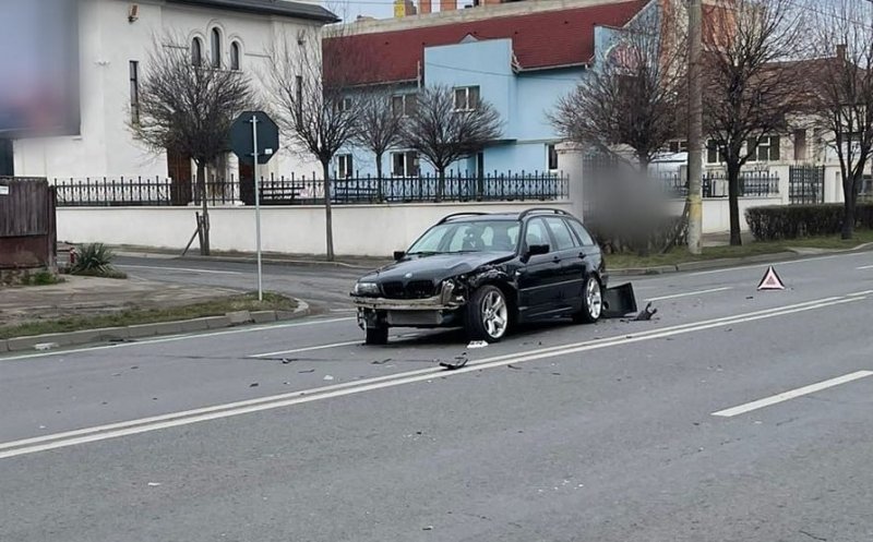 Cum s-a produs accidentul de pe strada Corneliu Coposu din Cluj, în urma căruia două autoturisme s-au făcut praf