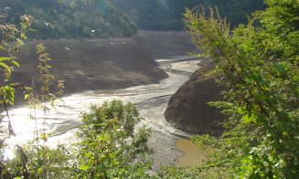 Imagini spectaculoase. Cum arată barajul de la Tarnița aproape gol