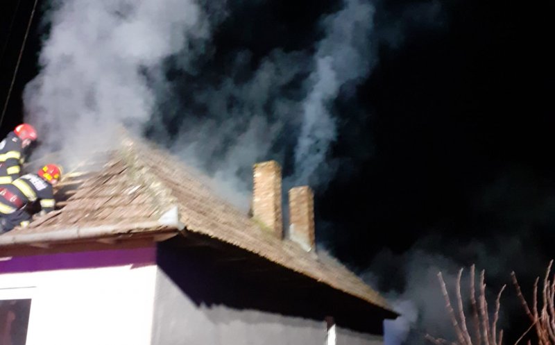 Detalii noi despre incendiul din comuna Sânmărtin: un bărbat a murit. IPJ Cluj:"Ar fi folosit o canistră cu substanță inflamabilă"