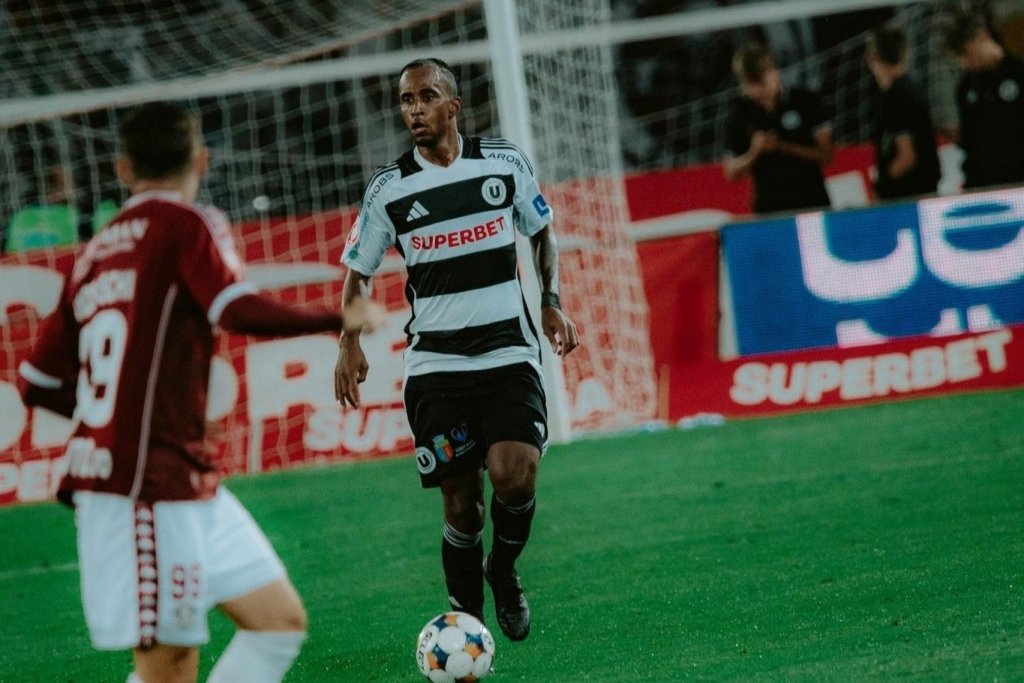 Elio Capradossi, omul ce aduce calmul în defensiva Universității Cluj. Viața unui ugandez în România și pasiunile din afara terenului