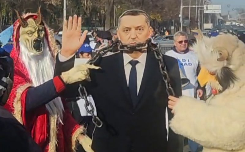 Sindicaliștii din Educație, nou protest în fața Guvernului: „Demnitatea profesorilor nu se negociază”/ Se cere demisia ministrului Daniel David