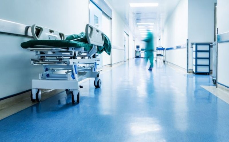 O nouă tragedie în sistemul medical! Un chirurg a murit în timpul serviciului. S-a prăbușit în fața pacientului pe care îl trata