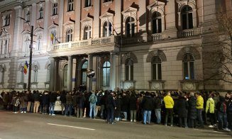 Protest în Cluj-Napoca: Sute de oameni au ieșit în stradă pentru o justiție independentă