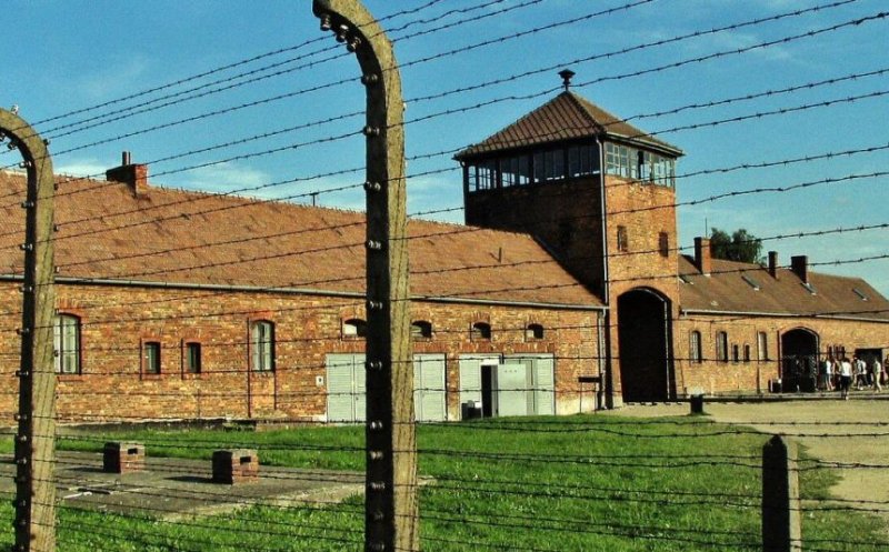 Scandal într-un spital! Un medic a fost concediat după ce i-a spus unui pacient că numai Auschwitz l-ar putea ajuta să slăbească