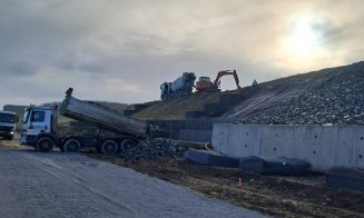 Mobilizare puternică pe Suplacu de Barcău - Chiribiș de pe A3. Erbașu prinde viteză și are 500 muncitori și peste 230 de utilaje pe șantier. Când ar f