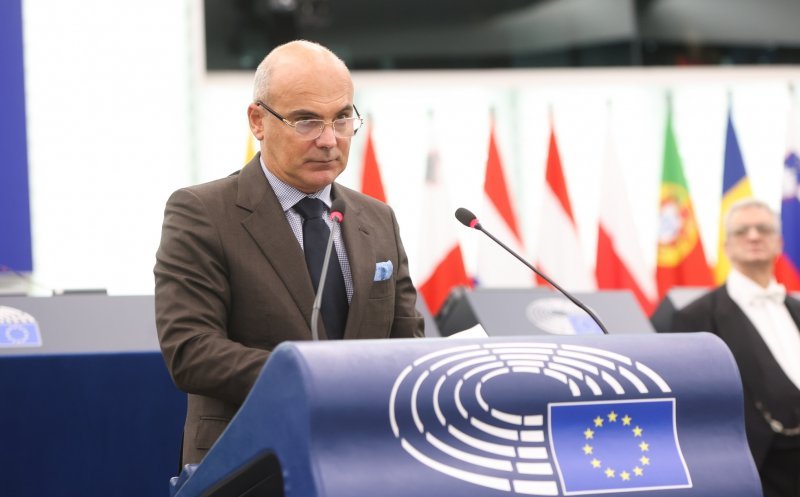 Rareș Bogdan: UE taie gazul rusesc și pregătește „Schengenul militar”. Agenda ultimului plen din Parlamentul European