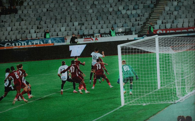 Un jucător de la CFR și unul de la "U", incluși în echipa etapei din Superligă