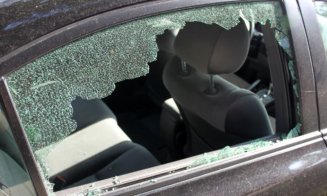 Un clujean a fost reținut pentru spargerea geamurilor unui autoturism parcat. Prejudiciu uriaș