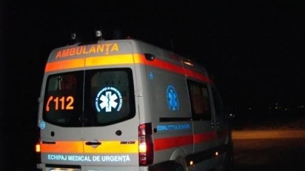 Accident grav în Cluj: autoturism răsturnat cu patru tineri la bord. O minoră a ajuns la spital
