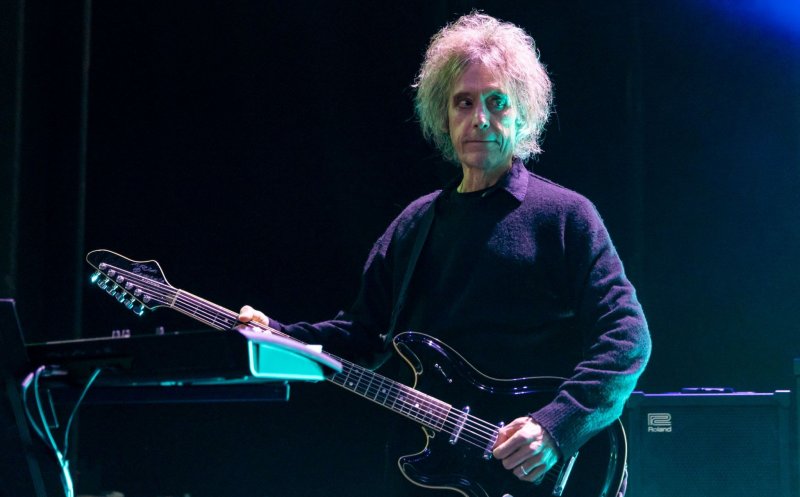 Perry Bamonte, chitaristul The Cure, a murit de Crăciun la 65 de ani. Trupa, headliner la festivalul din Bonțida 2026