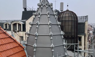 Avansează lucrările de reablitare la Prefectura Cluj. Partea exterioară a clădirii, aproape gata