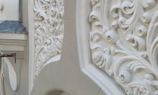 Avansează lucrările de reablitare la Prefectura Cluj. Partea exterioară a clădirii, aproape gata