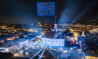 Revelion 2026 la Cluj-Napoca în imagini. Spectacol de drone și lumini în Piața Unirii. Cum au sărbătorit clujenii trecerea dintre ani