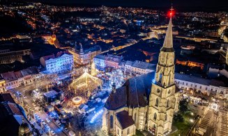 Revelion 2026 la Cluj-Napoca în imagini. Spectacol de drone și lumini în Piața Unirii. Cum au sărbătorit clujenii trecerea dintre ani