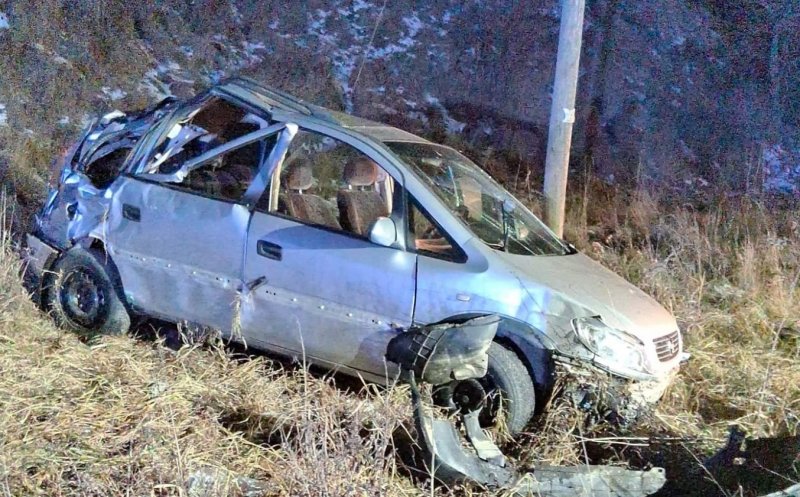 Accident lângă Cluj-Napoca. Cinci persoane au fost transportate la spital