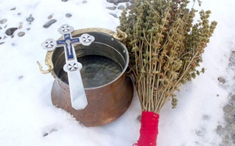 Tradiții în Ajunul Bobotezei. Postul aspru și obiceiurile străvechi ale creștinilor ortodocși