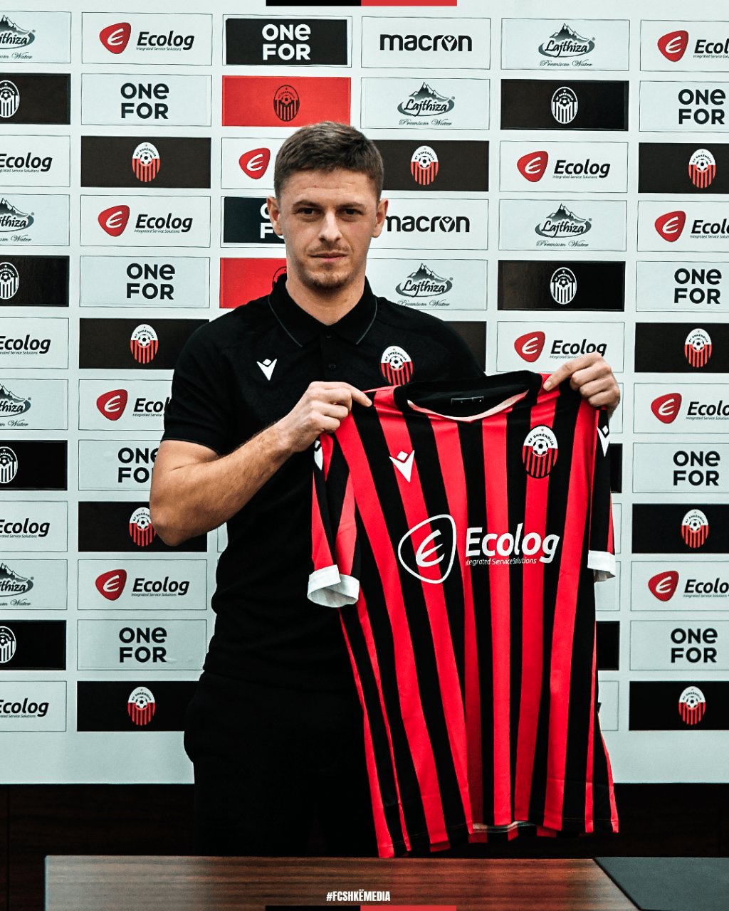 Jucătorul ignorat de CFR Cluj a scăpat de calvarul din Gruia. Unde a fost prezentat oficial