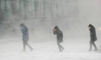 Meteorologii au prelungit avertizările de vreme rea! Coduri GALBENE și PORTOCALII de frig, ninsori și viscol în mare parte din țară