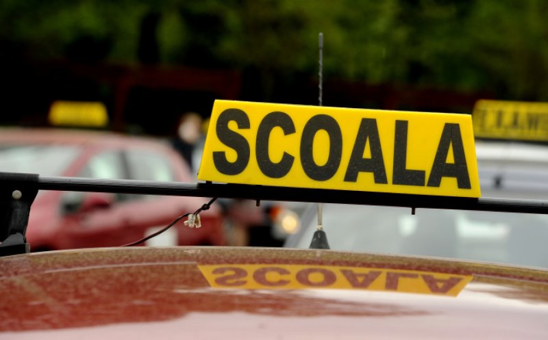 Director de școală de șoferi din Cluj, trimis în judecată de DNA: ar fi cerut bani grei pentru permise auto „fără examen” și invoca influență la Permise